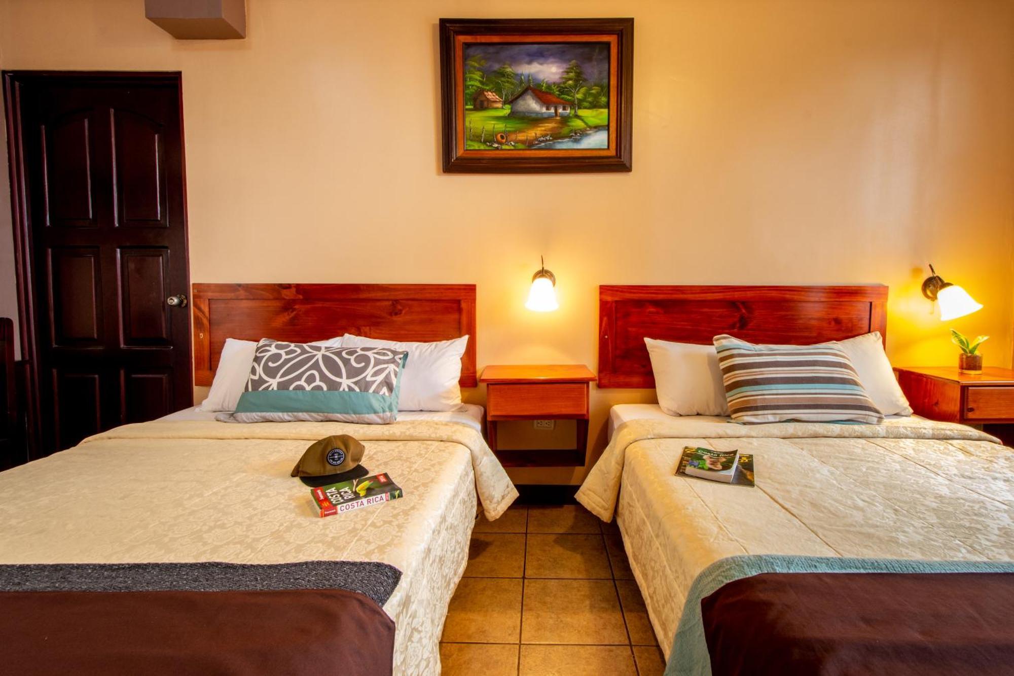 Hotel Las Colinas La Fortuna Luaran gambar