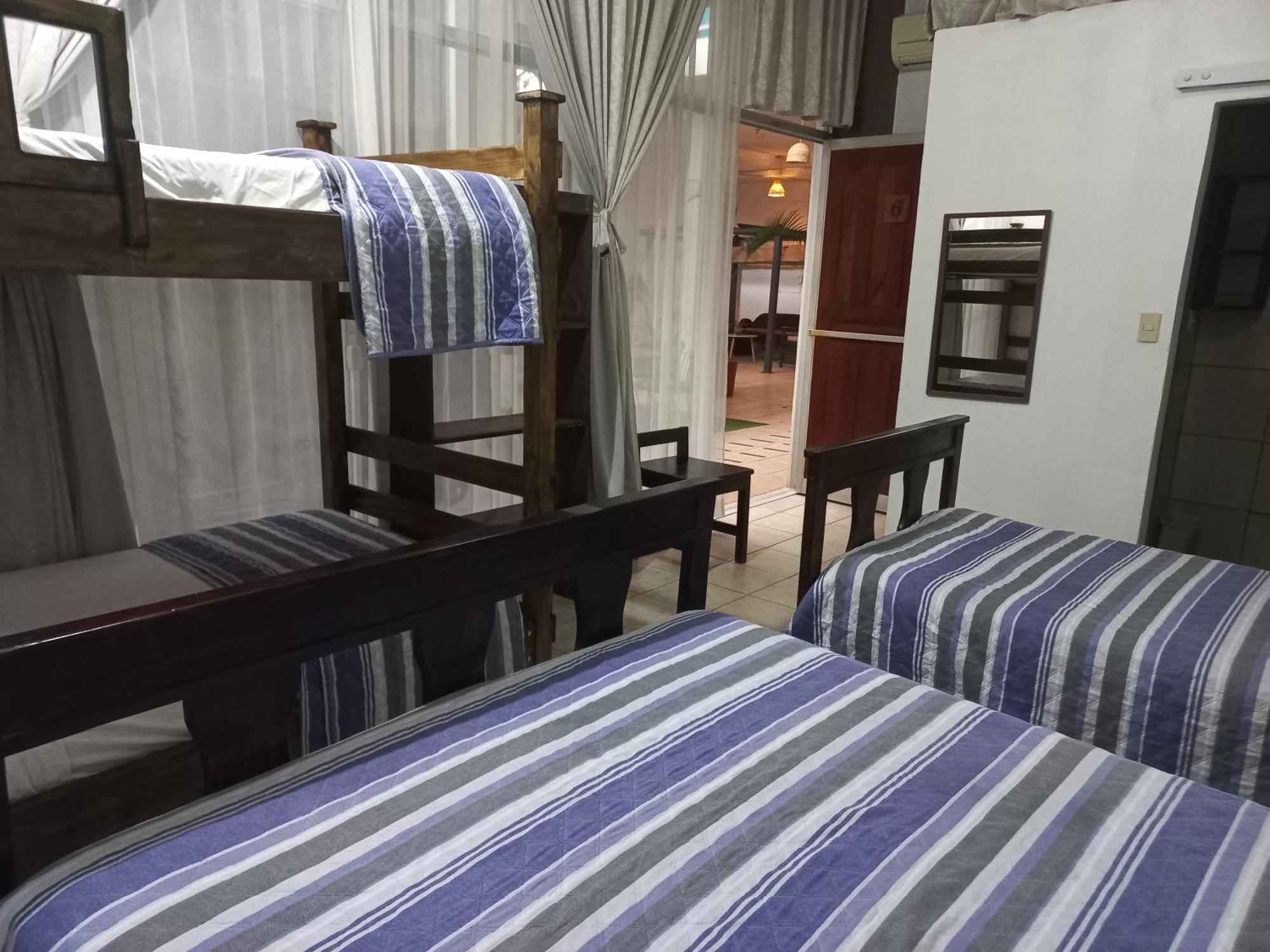 Hotel Las Colinas La Fortuna Luaran gambar