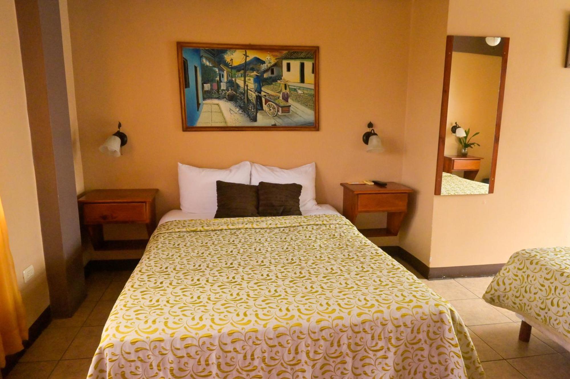 Hotel Las Colinas La Fortuna Luaran gambar