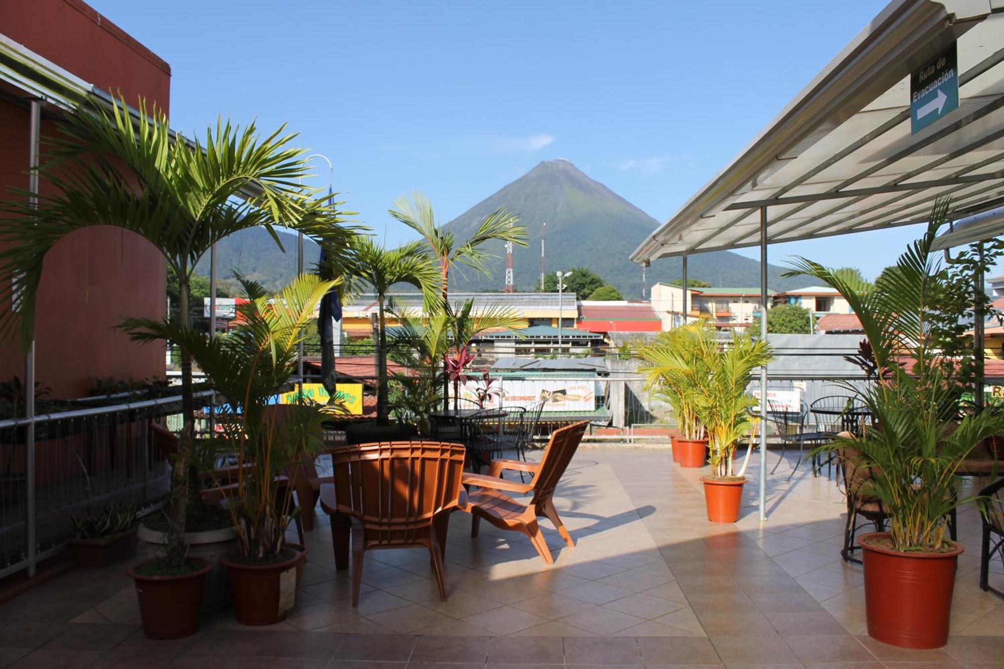 Hotel Las Colinas La Fortuna Luaran gambar