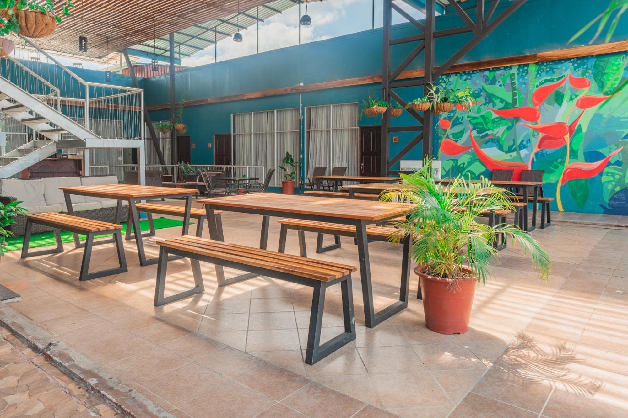 Hotel Las Colinas La Fortuna Luaran gambar