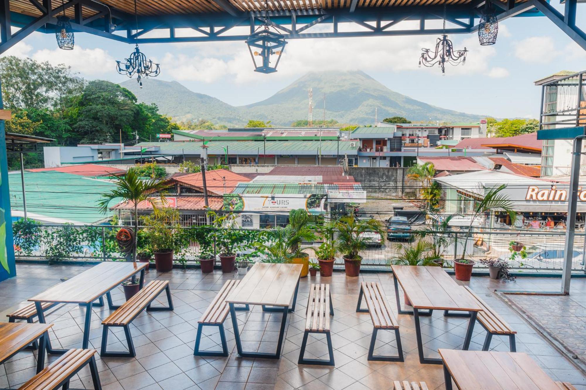 Hotel Las Colinas La Fortuna Luaran gambar