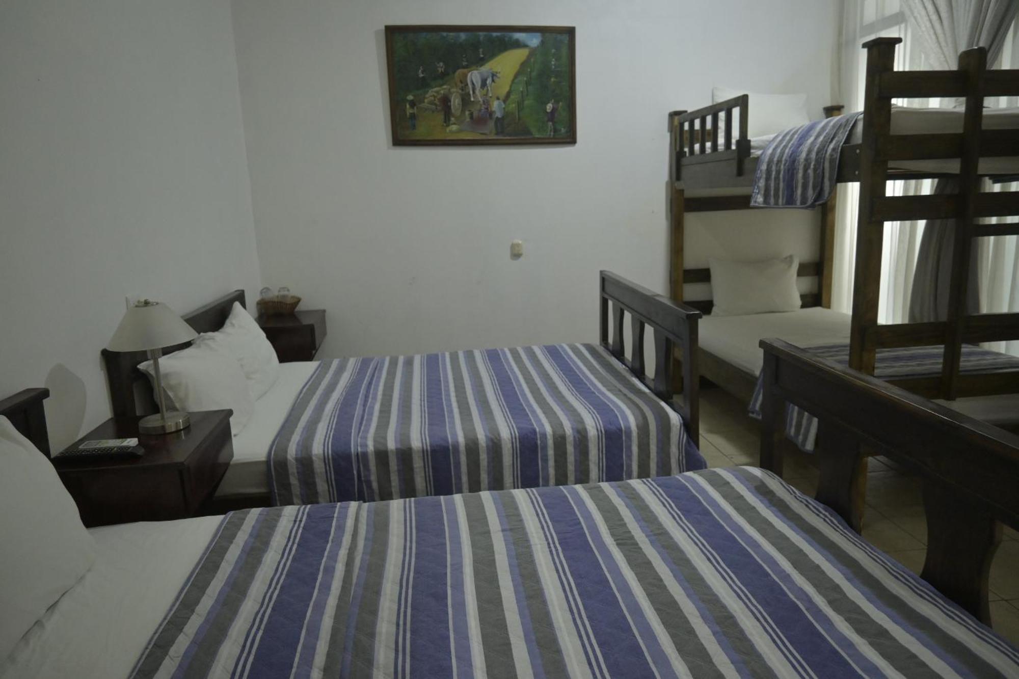 Hotel Las Colinas La Fortuna Luaran gambar