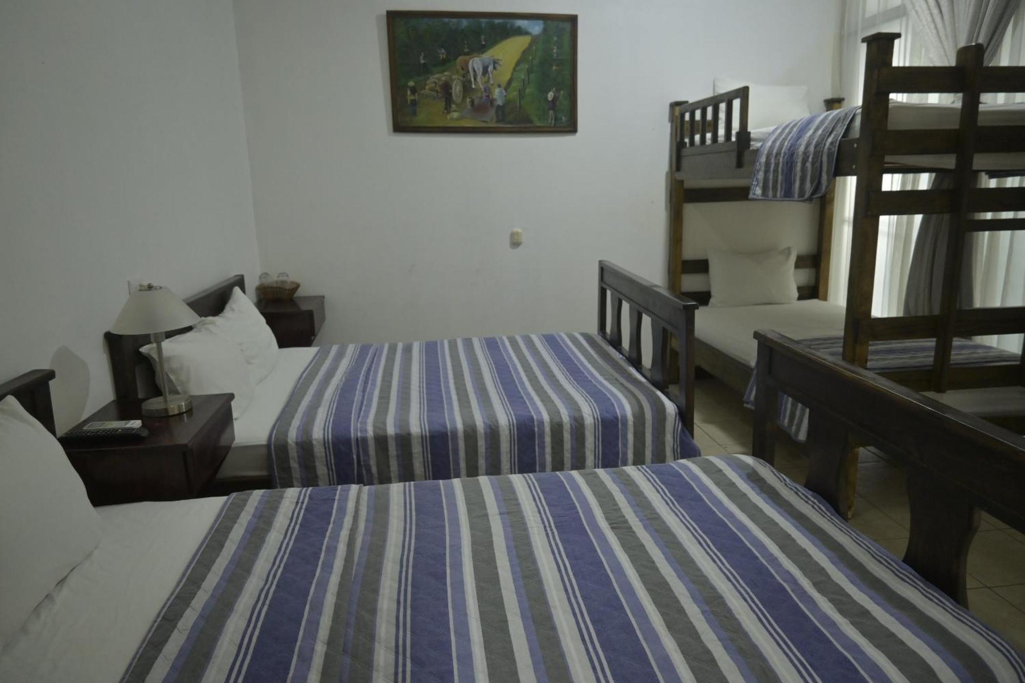 Hotel Las Colinas La Fortuna Luaran gambar