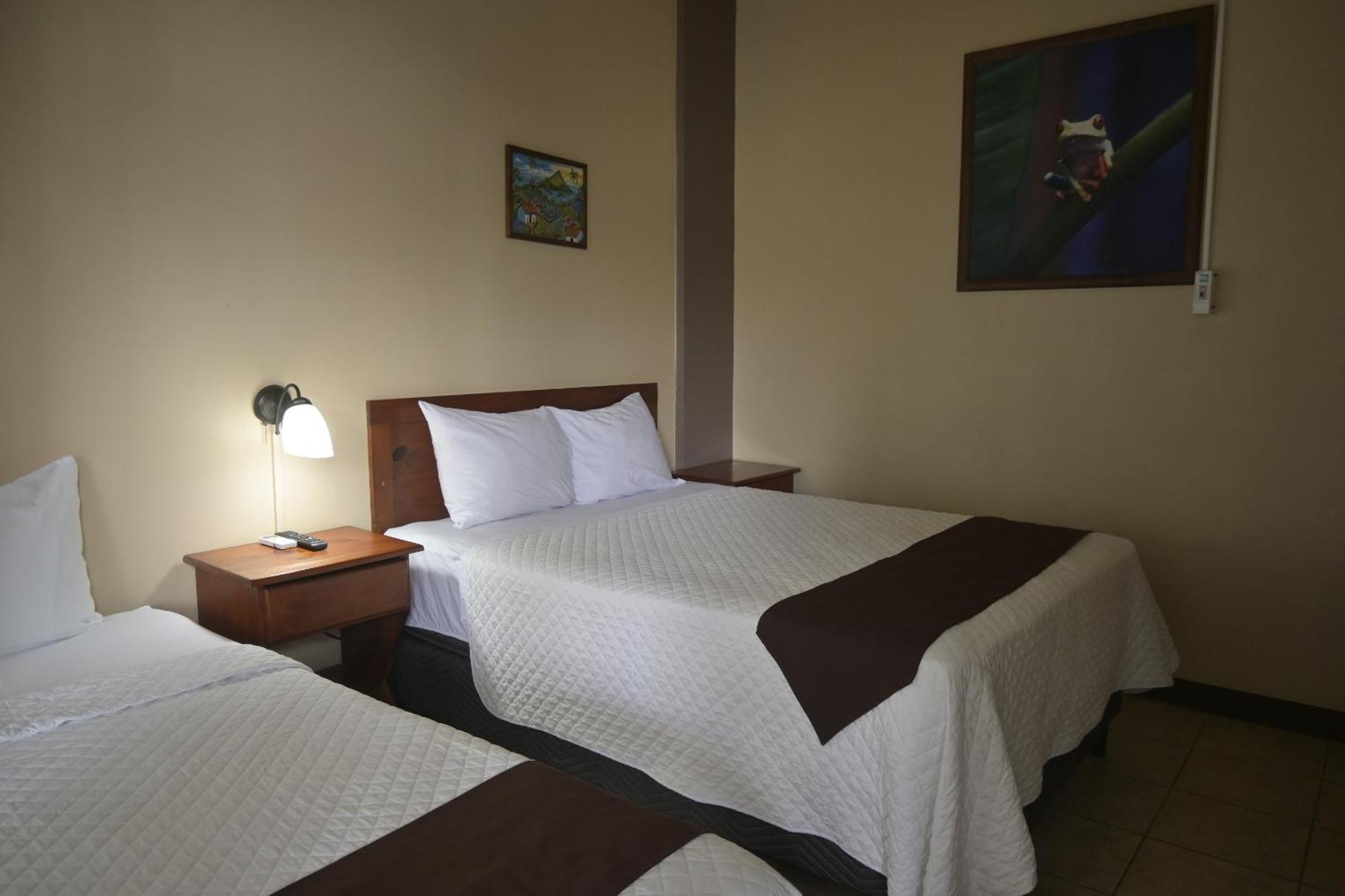 Hotel Las Colinas La Fortuna Luaran gambar