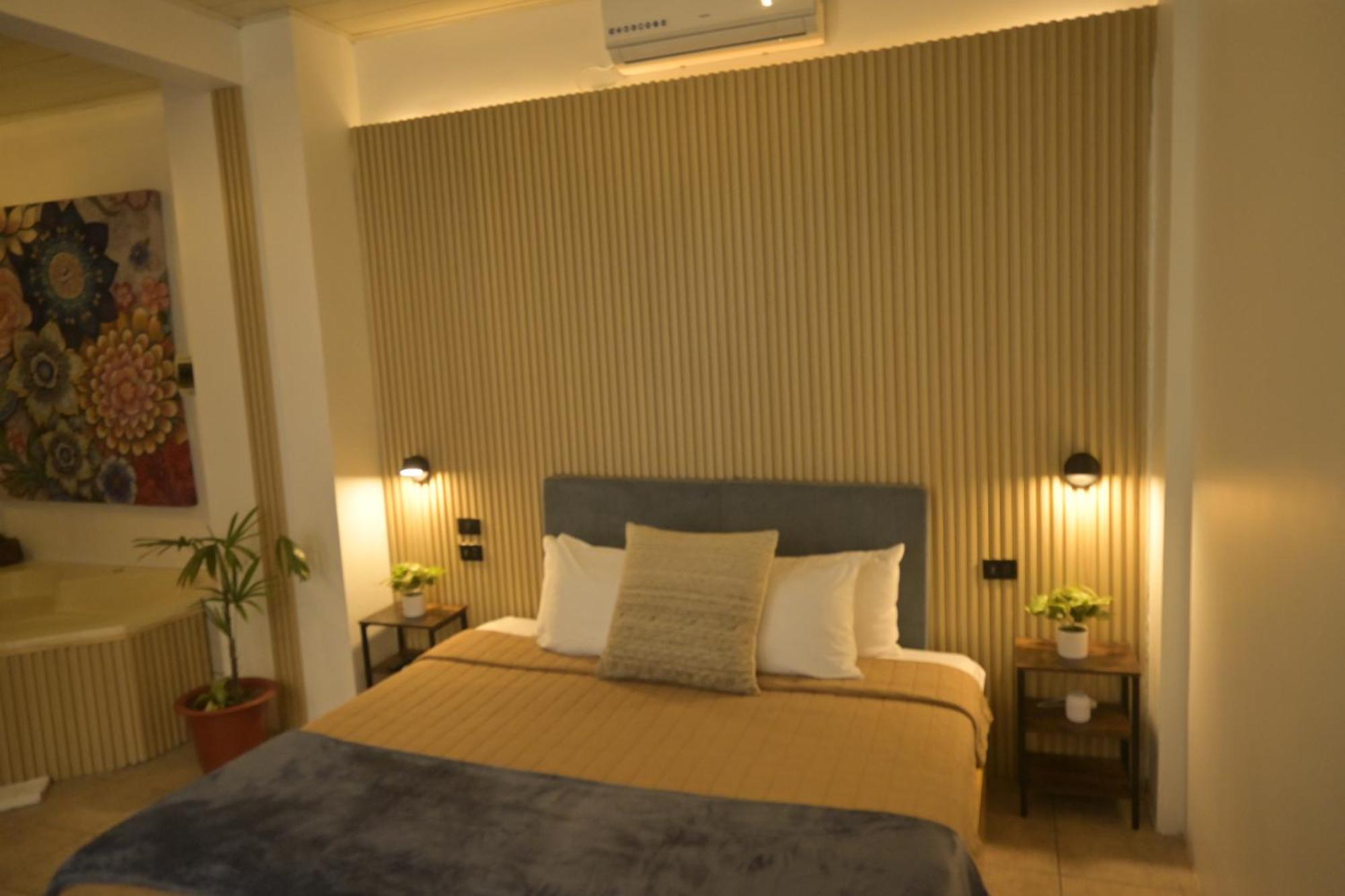 Hotel Las Colinas La Fortuna Luaran gambar